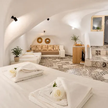 Heart Of Santorini - Cave
