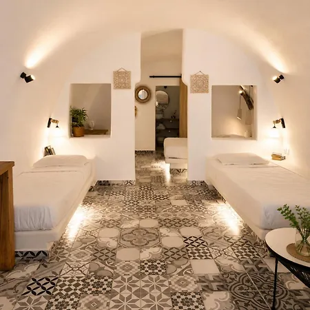 Heart Of Santorini - Cave *